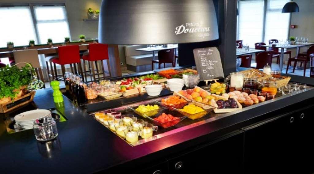 Campanile Bayonne Hotell Restaurang bild